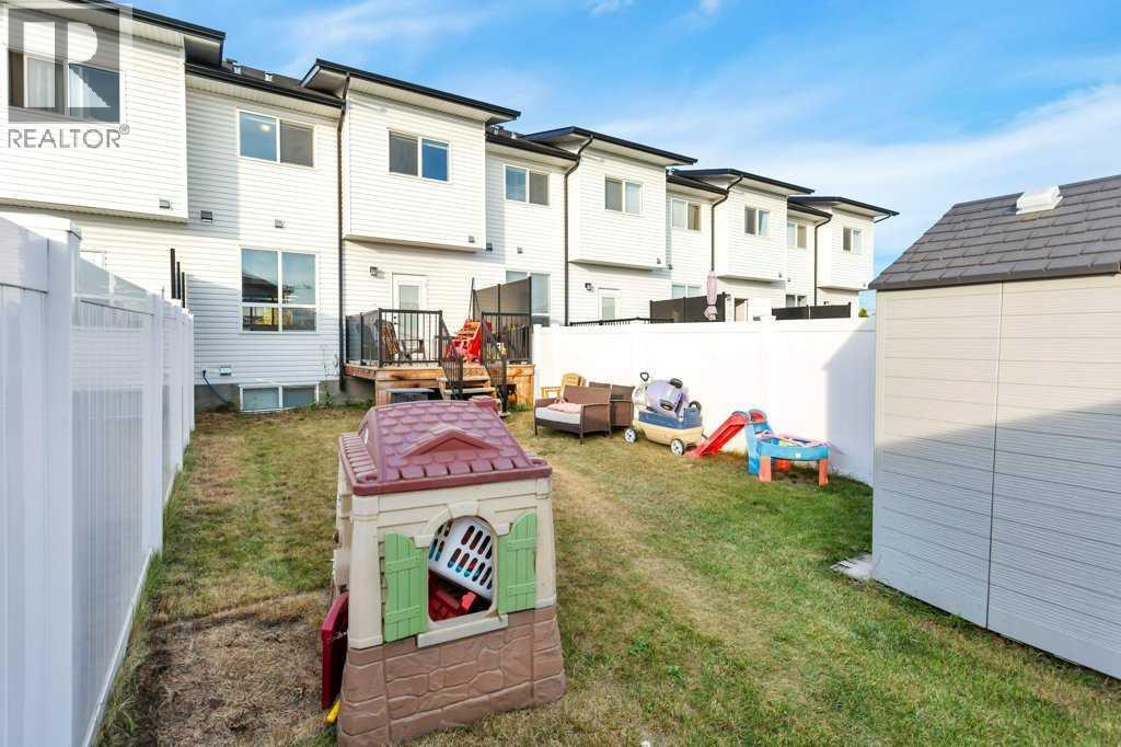 Single Family House for Sale in  Evergreen Way Evergreen Red Deer 