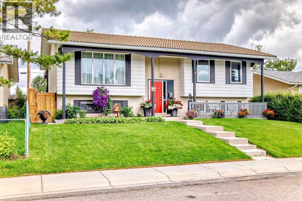 35 Pensville Road SE, Calgary, Alberta