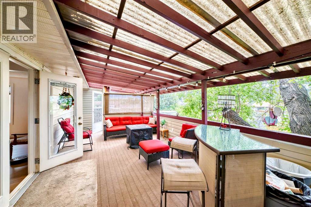 Single Family House Bi-level for Sale in  Pensville Road SE Penbrooke Meadows Calgary 