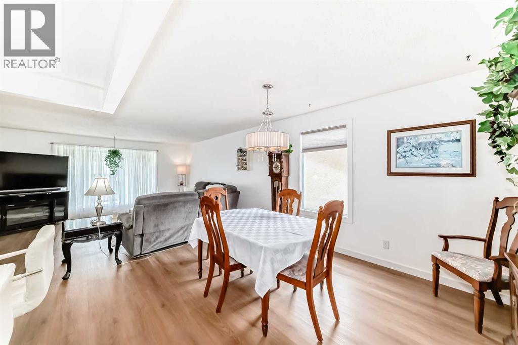 Single Family House Bi-level for Sale in  Pensville Road SE Penbrooke Meadows Calgary 