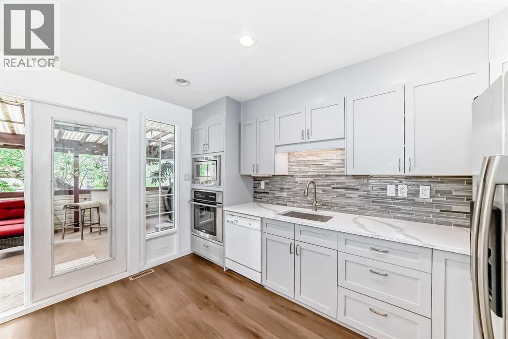 Single Family House Bi-level for Sale in  Pensville Road SE Penbrooke Meadows Calgary 