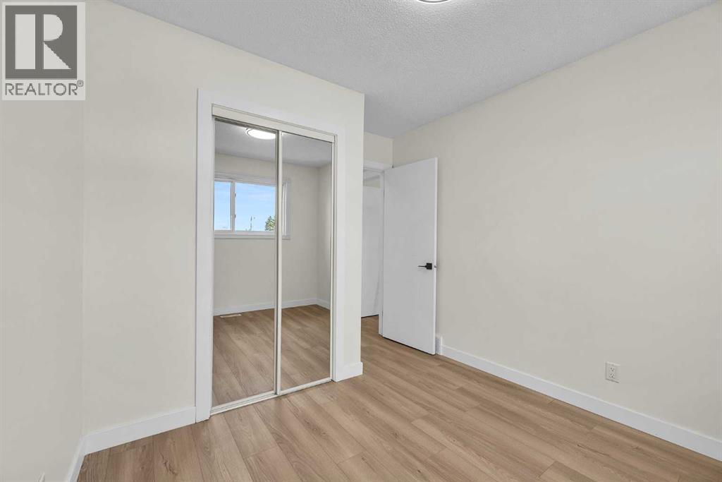 Single Family House 4 Level for Sale in   Street SE Penbrooke Meadows Calgary 