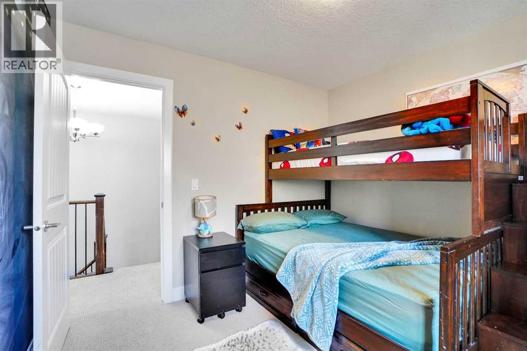 Single Family House for Sale in  Royal Ridge Manor NW Royal Oak Calgary 