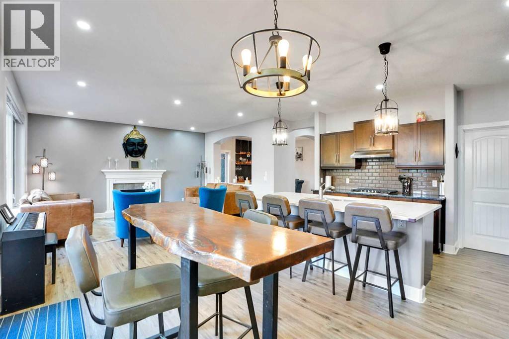 Single Family House for Sale in  Royal Ridge Manor NW Royal Oak Calgary 