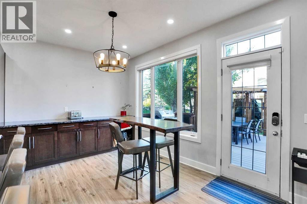 Single Family House for Sale in  Royal Ridge Manor NW Royal Oak Calgary 