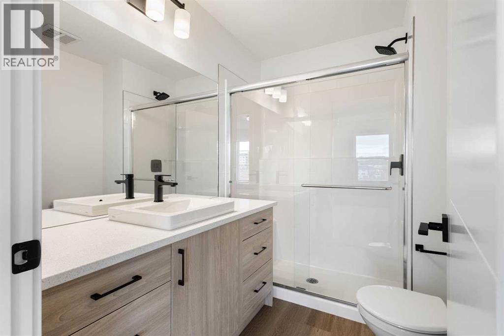 Single Family House for Sale in  st Street SW Springbank Hill Calgary 