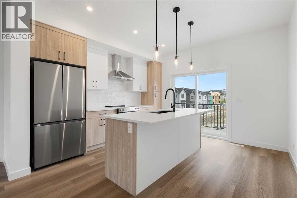 Single Family House for Sale in  st Street SW Springbank Hill Calgary 