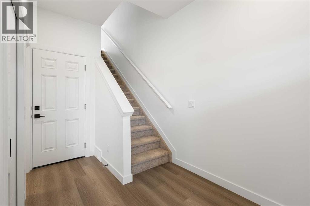 Single Family House for Sale in  st Street SW Springbank Hill Calgary 