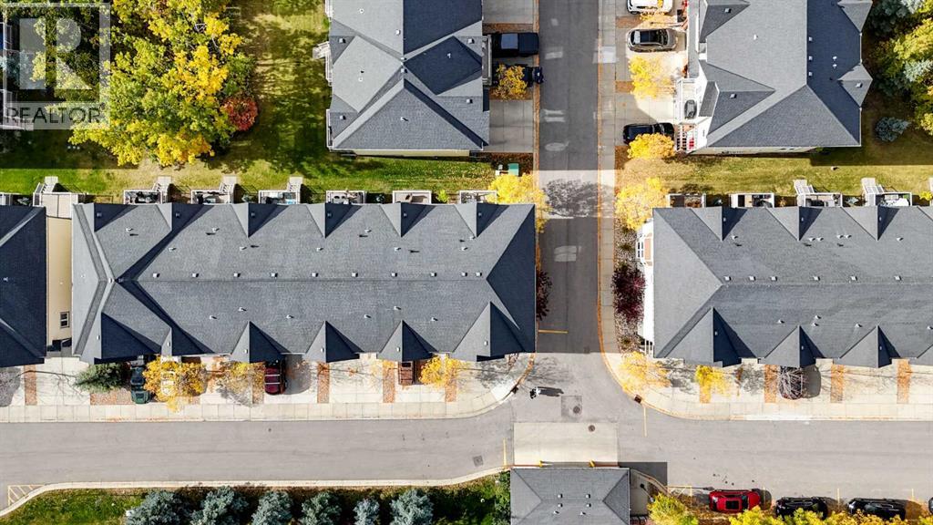 Single Family House 4 Level for Sale in  Wentworth Villas SW West Springs Calgary 