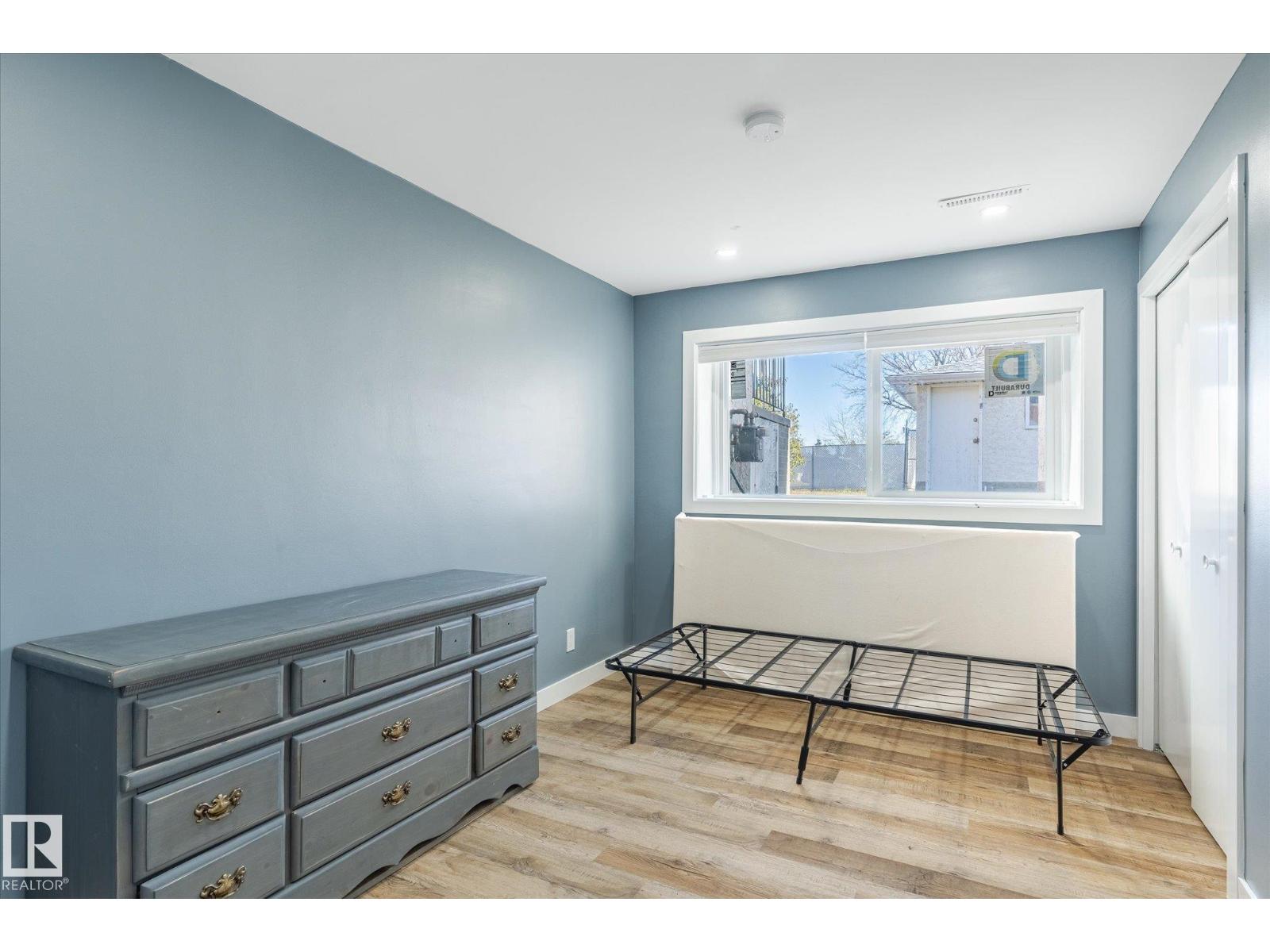 Single Family House Raised bungalow for Sale in  &   ST NW Edmonton 