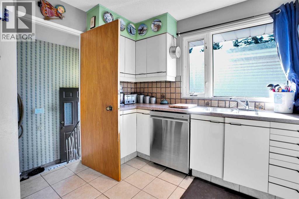 Single Family House Bungalow for Sale in  Sackville Drive SW Southwood Calgary 