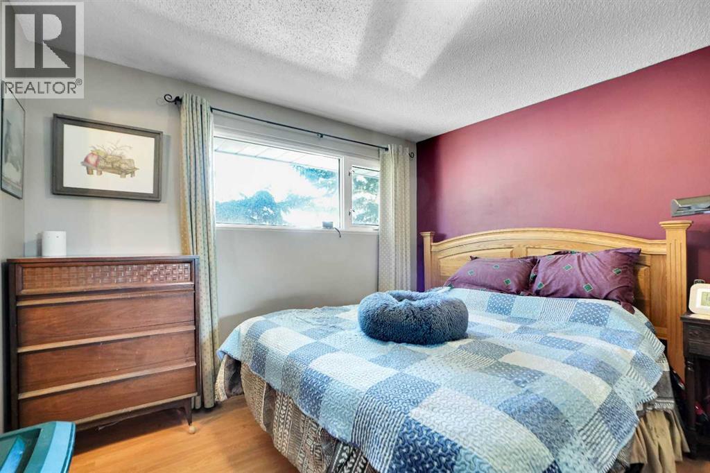 Single Family House Bungalow for Sale in  Sackville Drive SW Southwood Calgary 