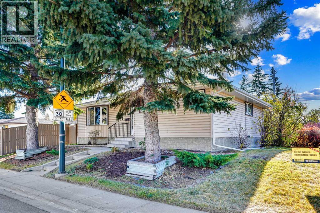 Single Family House Bungalow for Sale in  Sackville Drive SW Southwood Calgary 