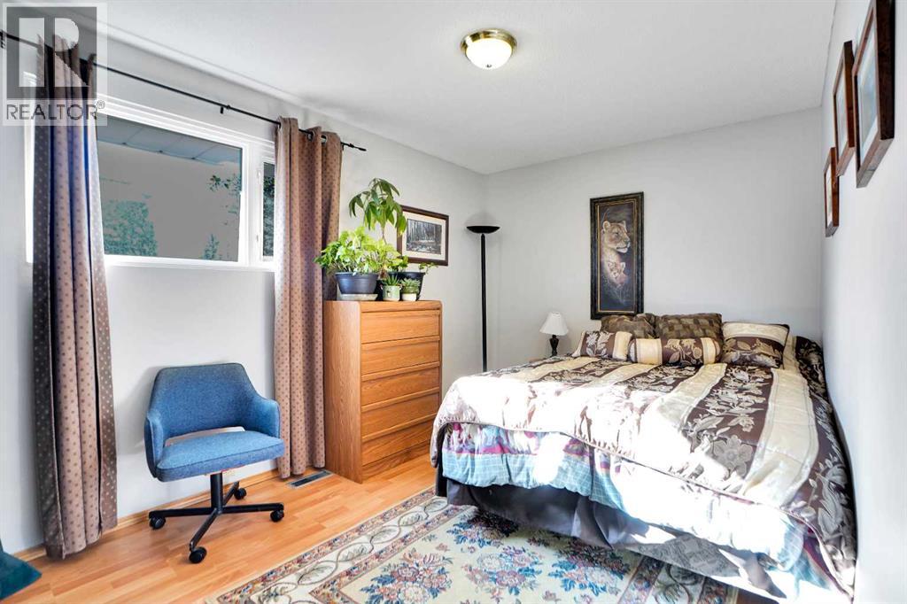 Single Family House Bungalow for Sale in  Sackville Drive SW Southwood Calgary 