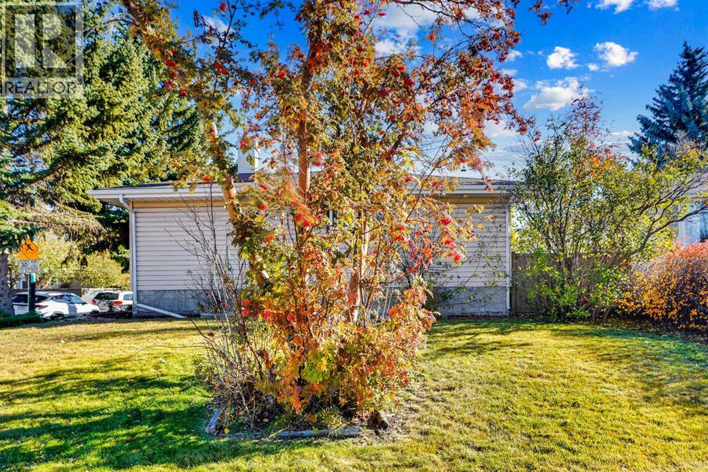 Single Family House Bungalow for Sale in  Sackville Drive SW Southwood Calgary 