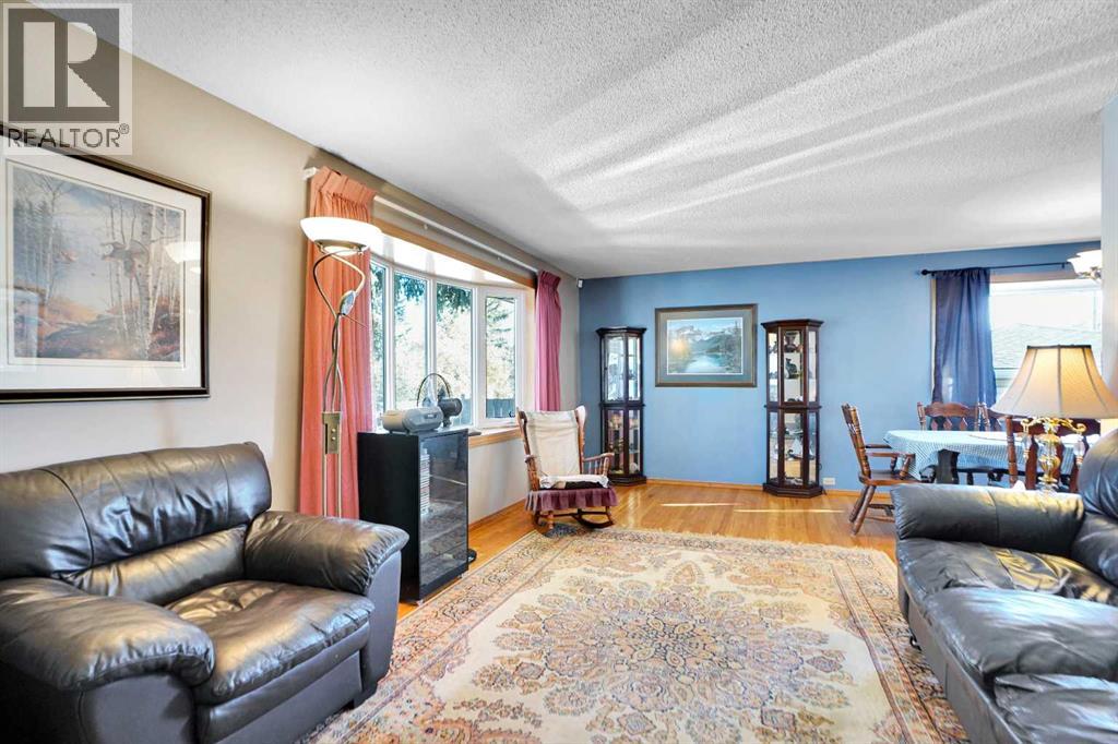 Single Family House Bungalow for Sale in  Sackville Drive SW Southwood Calgary 