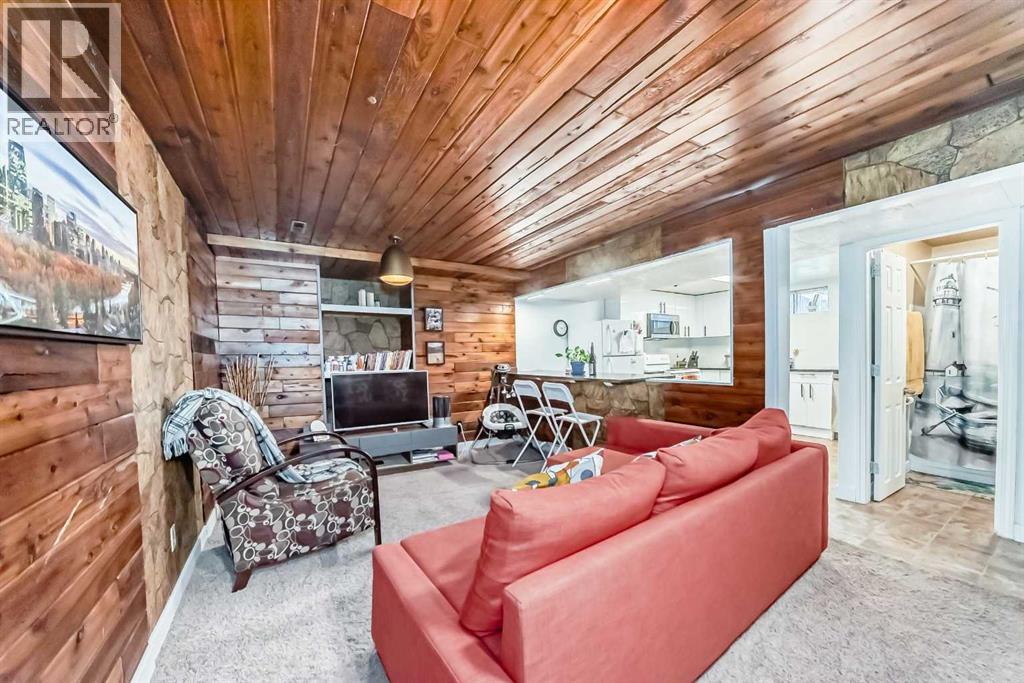 Single Family House Bungalow for Sale in  Templeside Circle NE Temple Calgary 