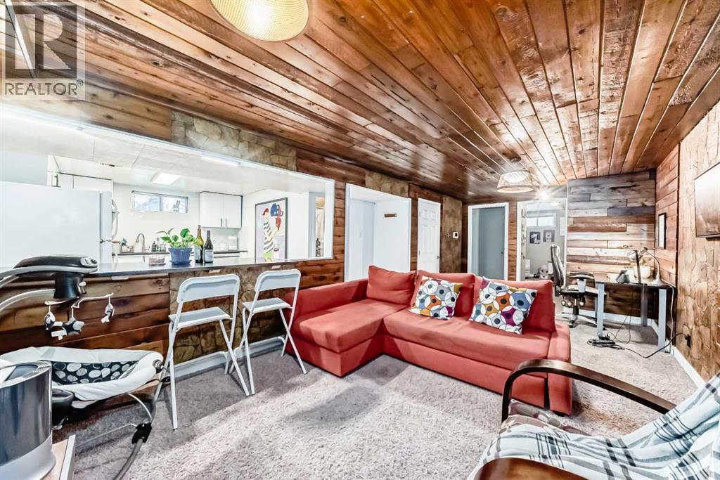 Single Family House Bungalow for Sale in  Templeside Circle NE Temple Calgary 