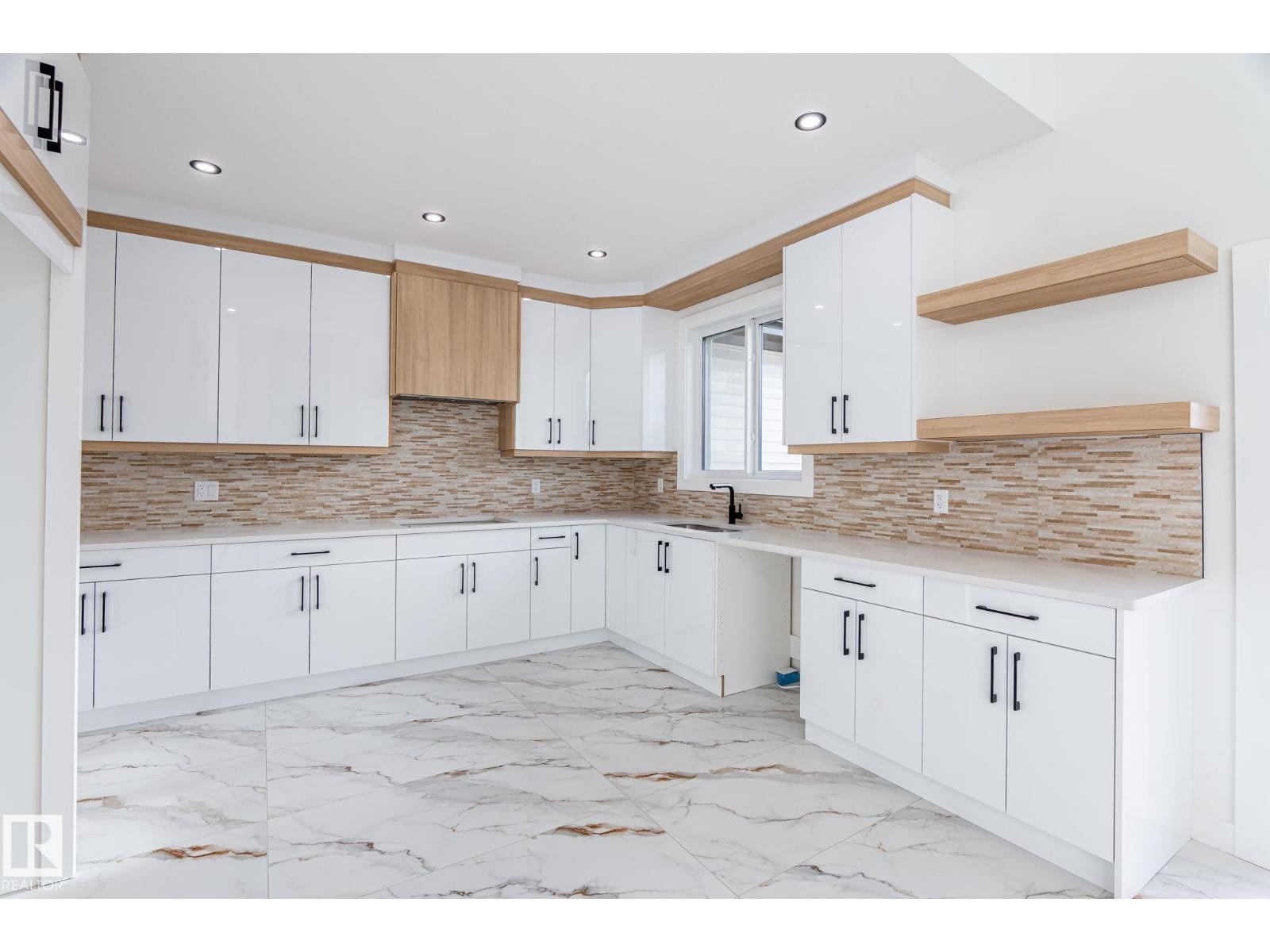 2005 154 AV NW, Edmonton