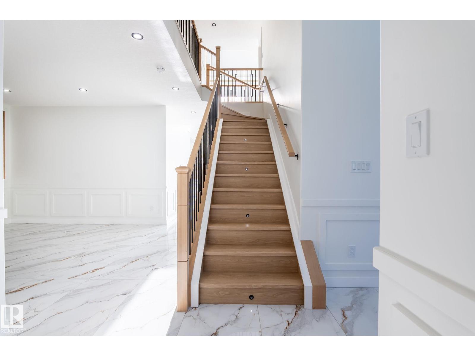 2005 154 AV NW, Edmonton