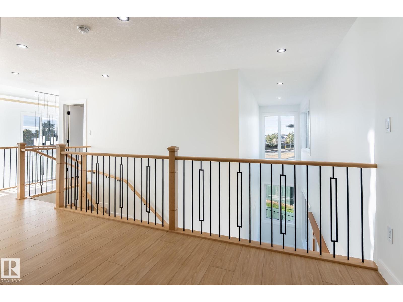 2005 154 AV NW, Edmonton