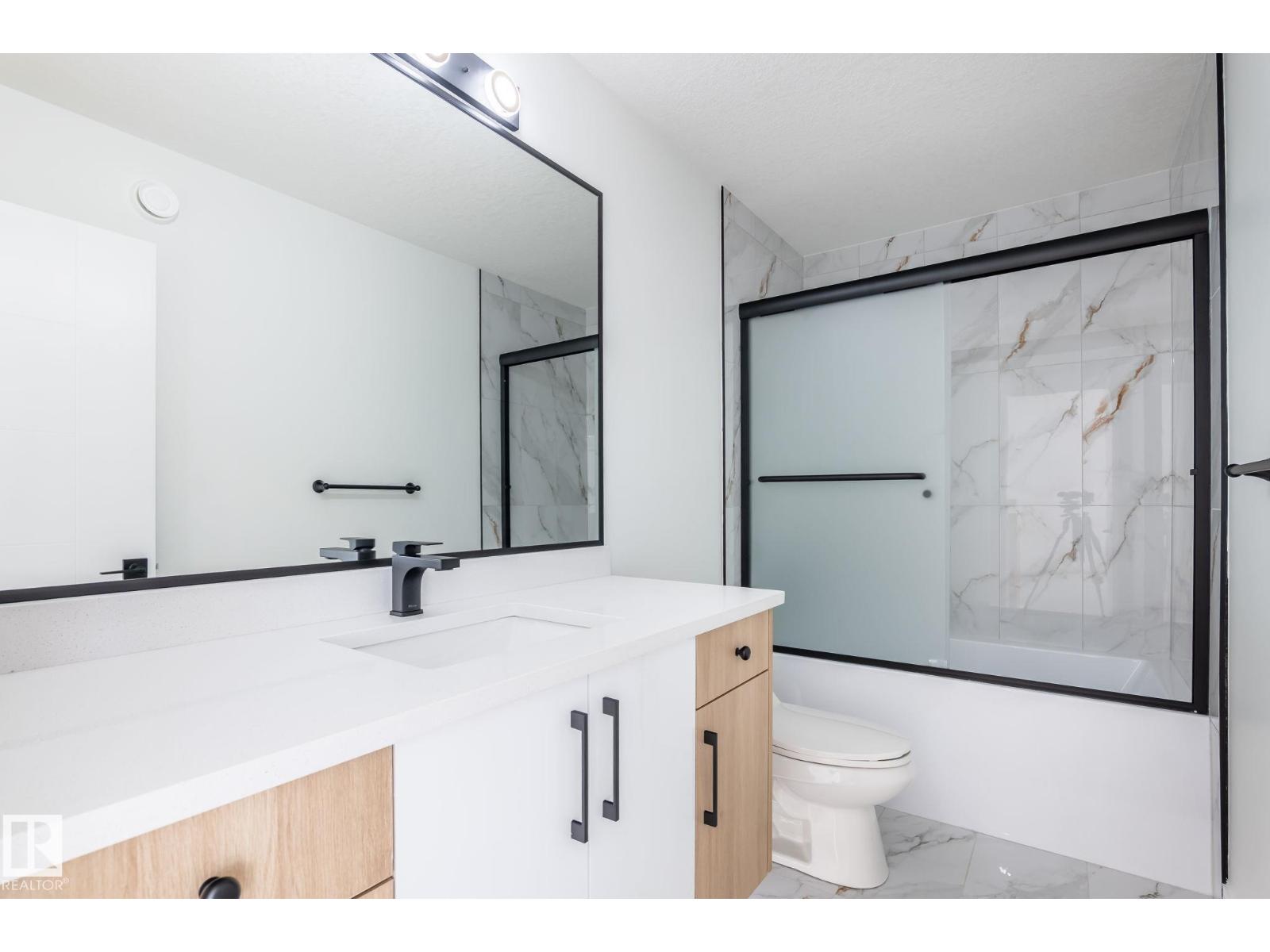 2005 154 AV NW, Edmonton