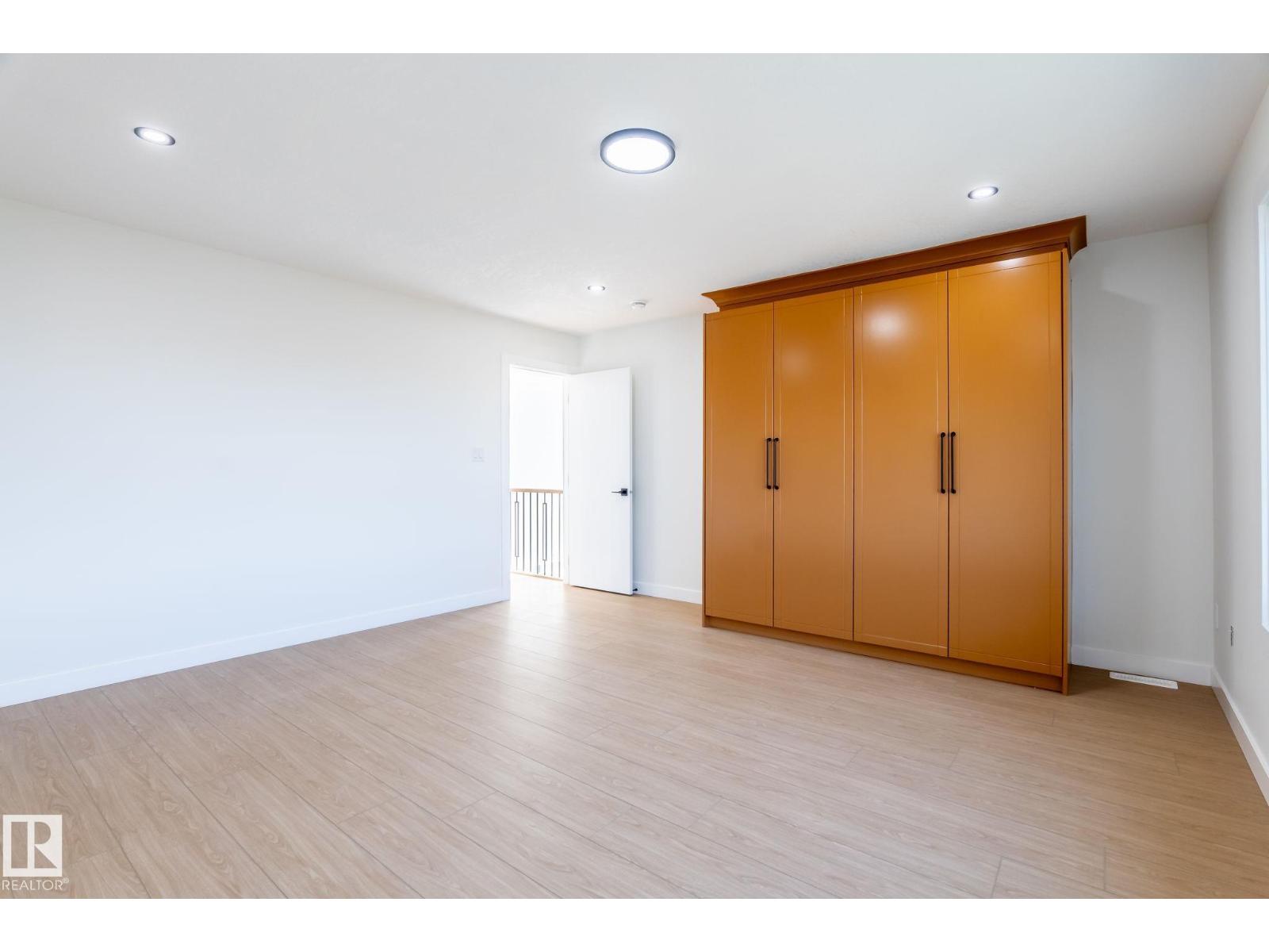 2005 154 AV NW, Edmonton