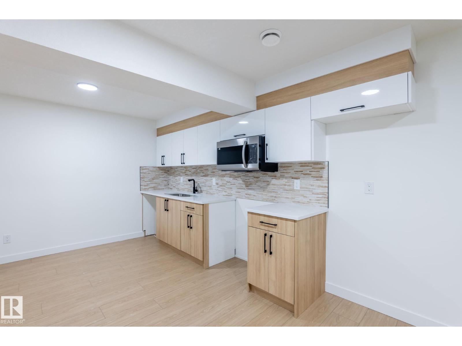 2005 154 AV NW, Edmonton