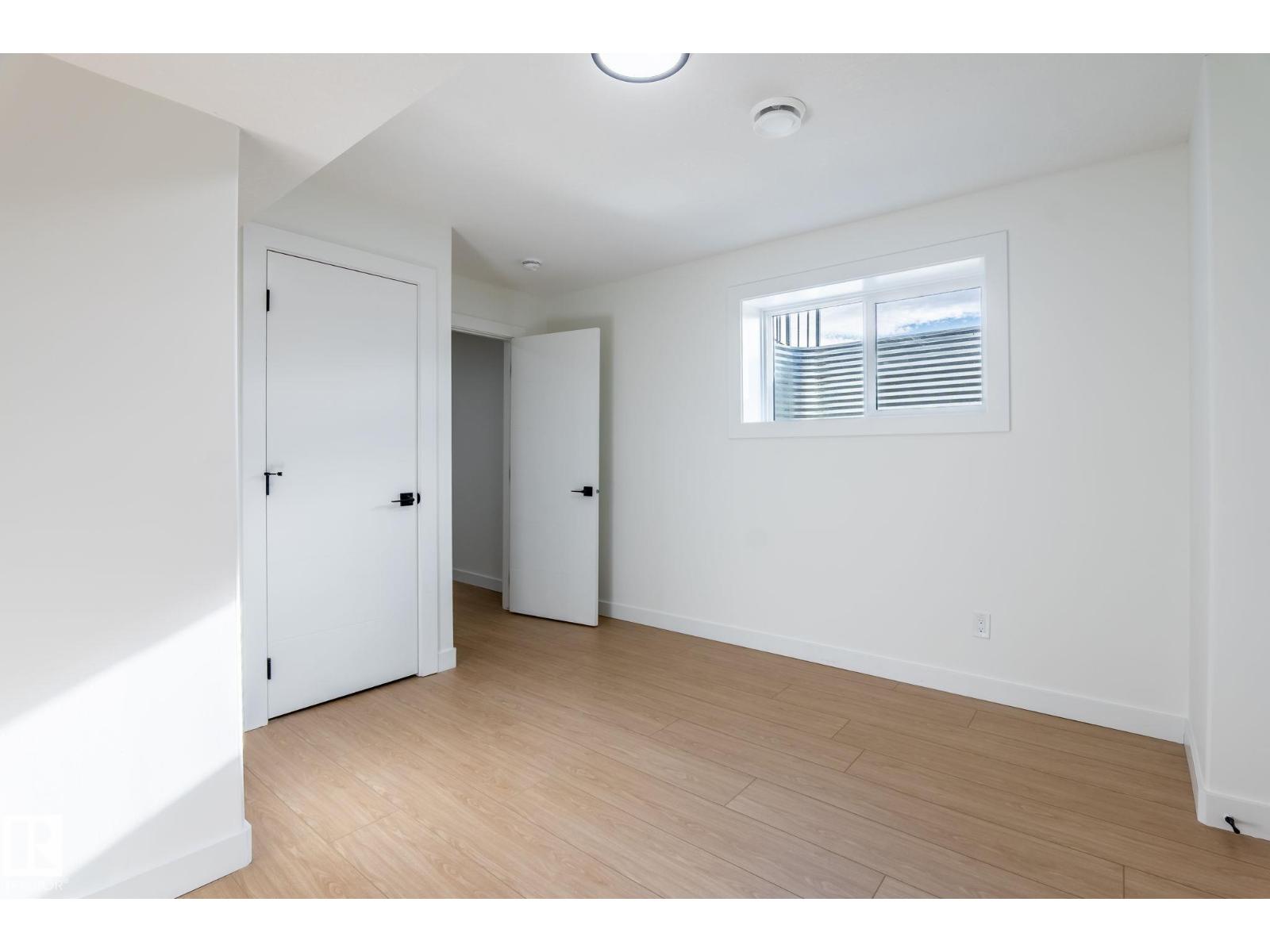 2005 154 AV NW, Edmonton