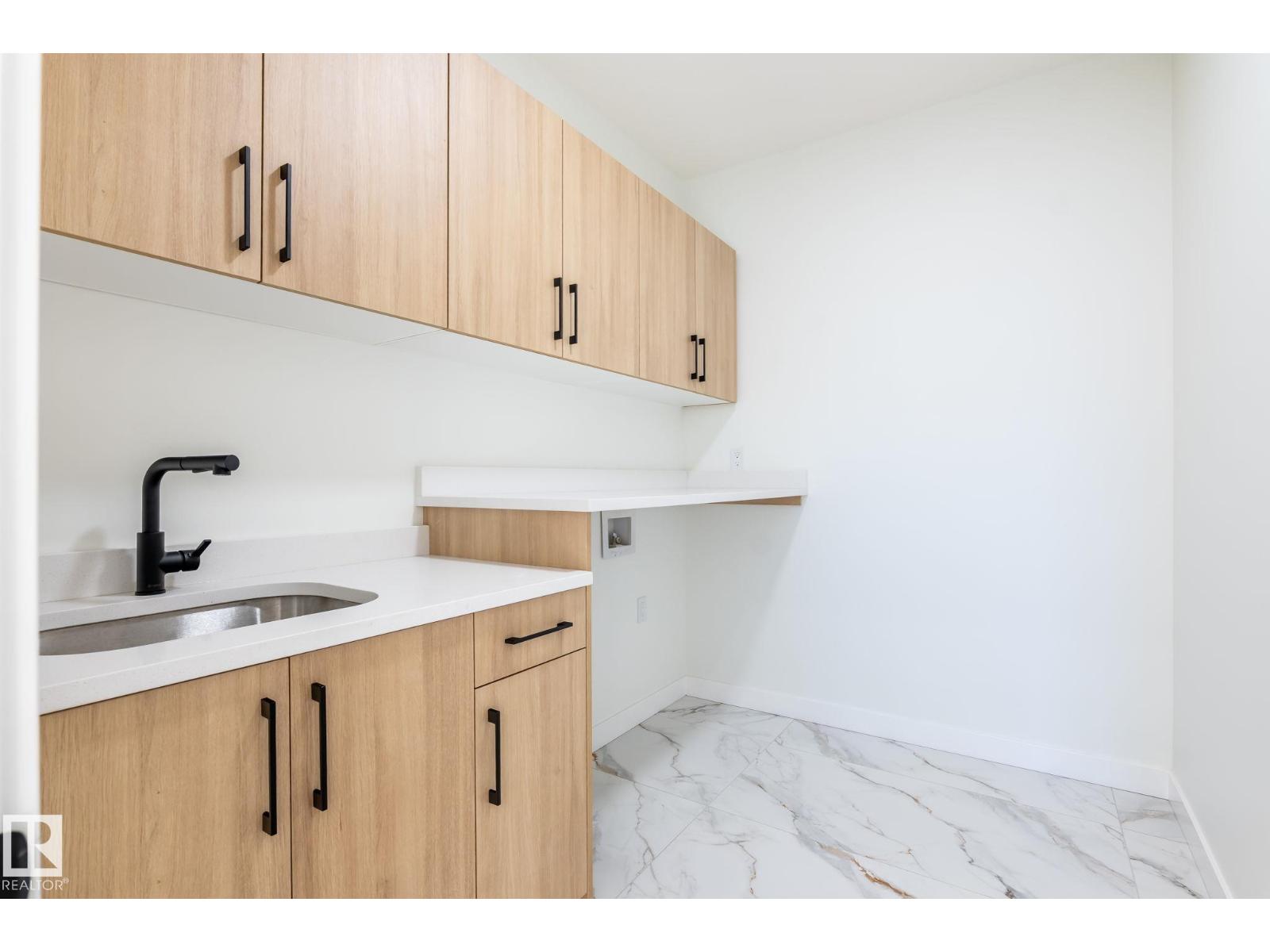 2005 154 AV NW, Edmonton