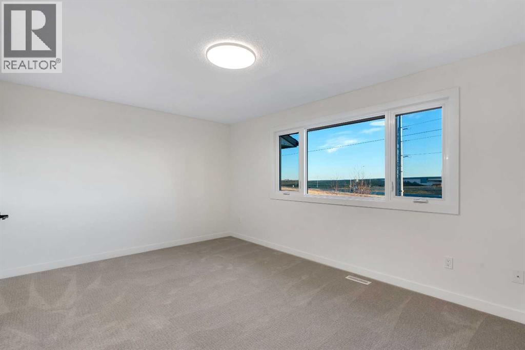 Single Family House 4 Level for Sale in   Glamis Drive SW Glamorgan Calgary 