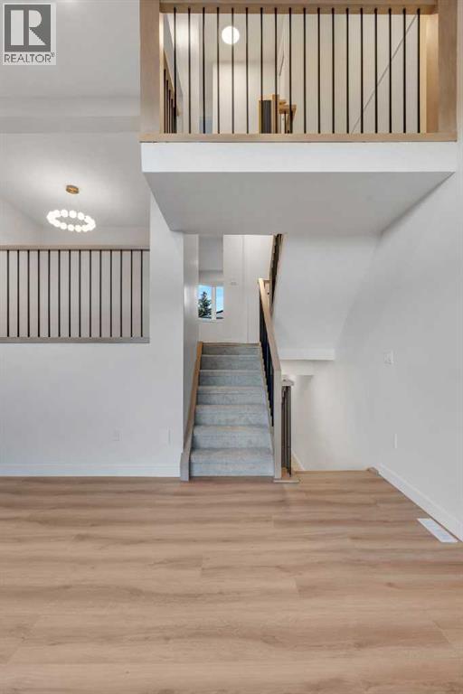 Single Family House 4 Level for Sale in   Glamis Drive SW Glamorgan Calgary 