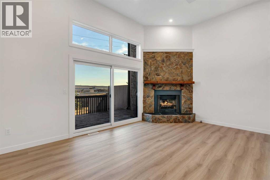 Single Family House 4 Level for Sale in   Glamis Drive SW Glamorgan Calgary 