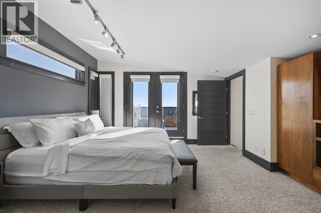 Single Family House for Sale in   Street SW Bankview Calgary 