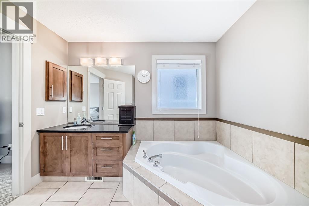 Single Family House for Sale in  St Moritz Terrace SW Springbank Hill Calgary 