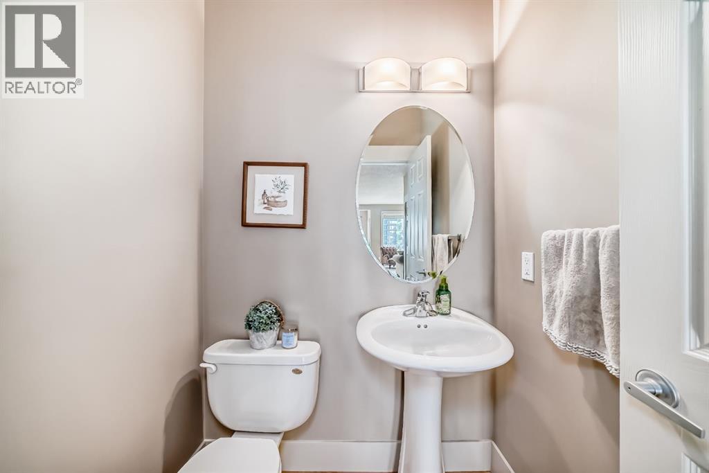 Single Family House for Sale in  St Moritz Terrace SW Springbank Hill Calgary 