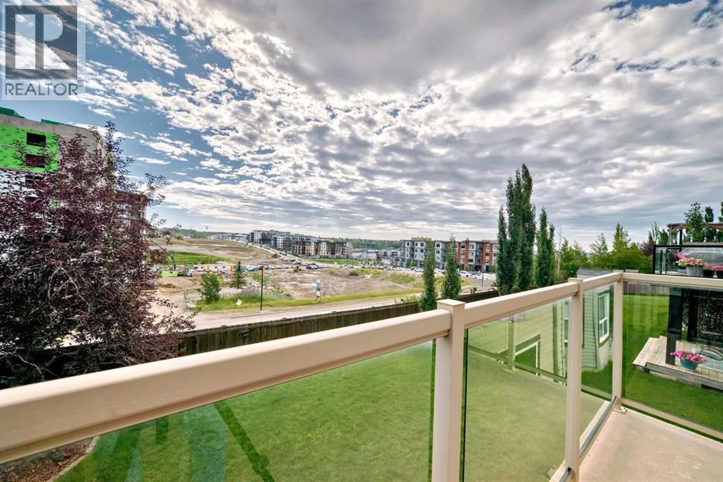 Single Family House for Sale in  St Moritz Terrace SW Springbank Hill Calgary 