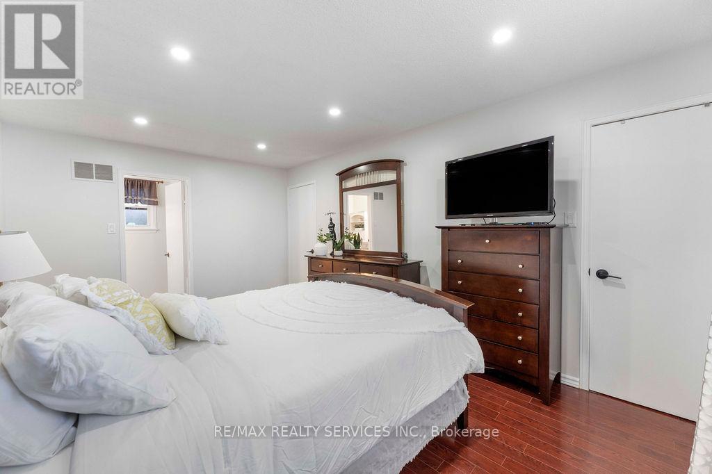 Single Family House for Sale in  NUTTALL STREET Brampton (Westgate) 