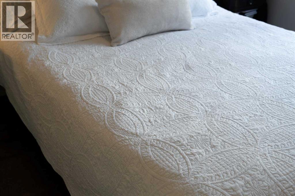 Single Family House for Sale in   Evanston Square NW Evanston Calgary 