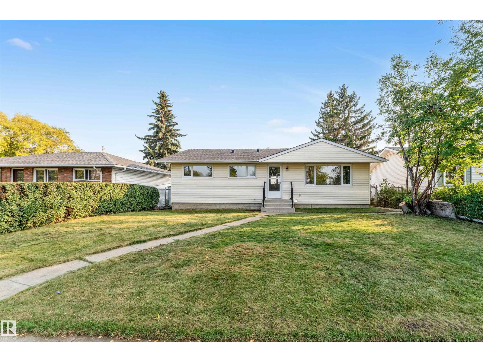 5907 137 AV NW, Edmonton, Alberta