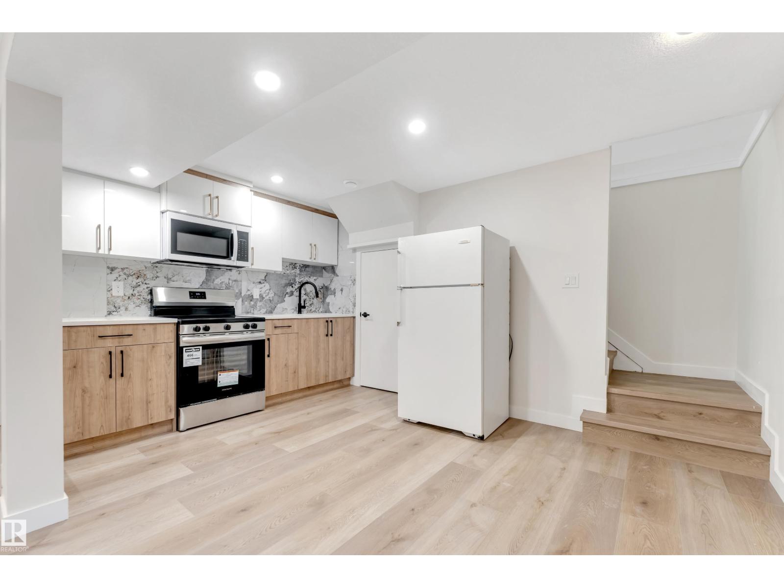 Single Family House Bungalow for Sale in   AV NW Edmonton 