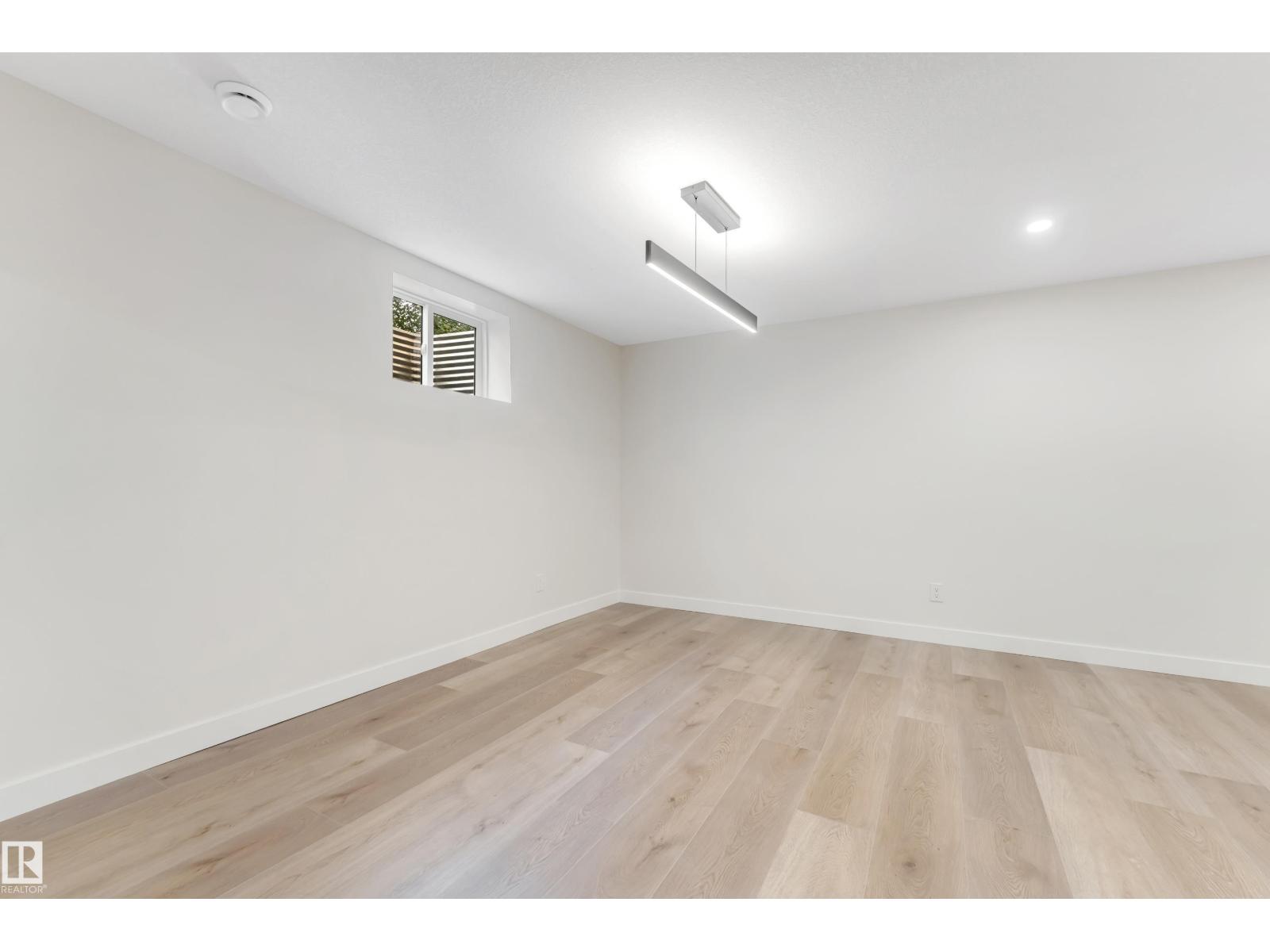 Single Family House Bungalow for Sale in   AV NW Edmonton 