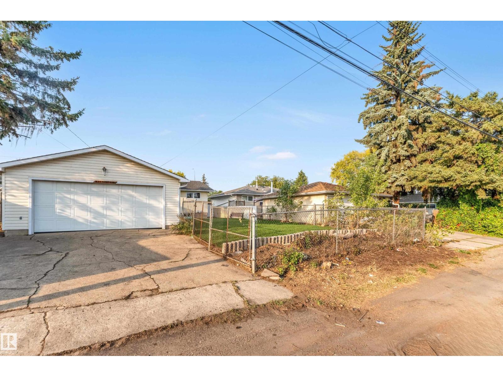 Single Family House Bungalow for Sale in   AV NW Edmonton 