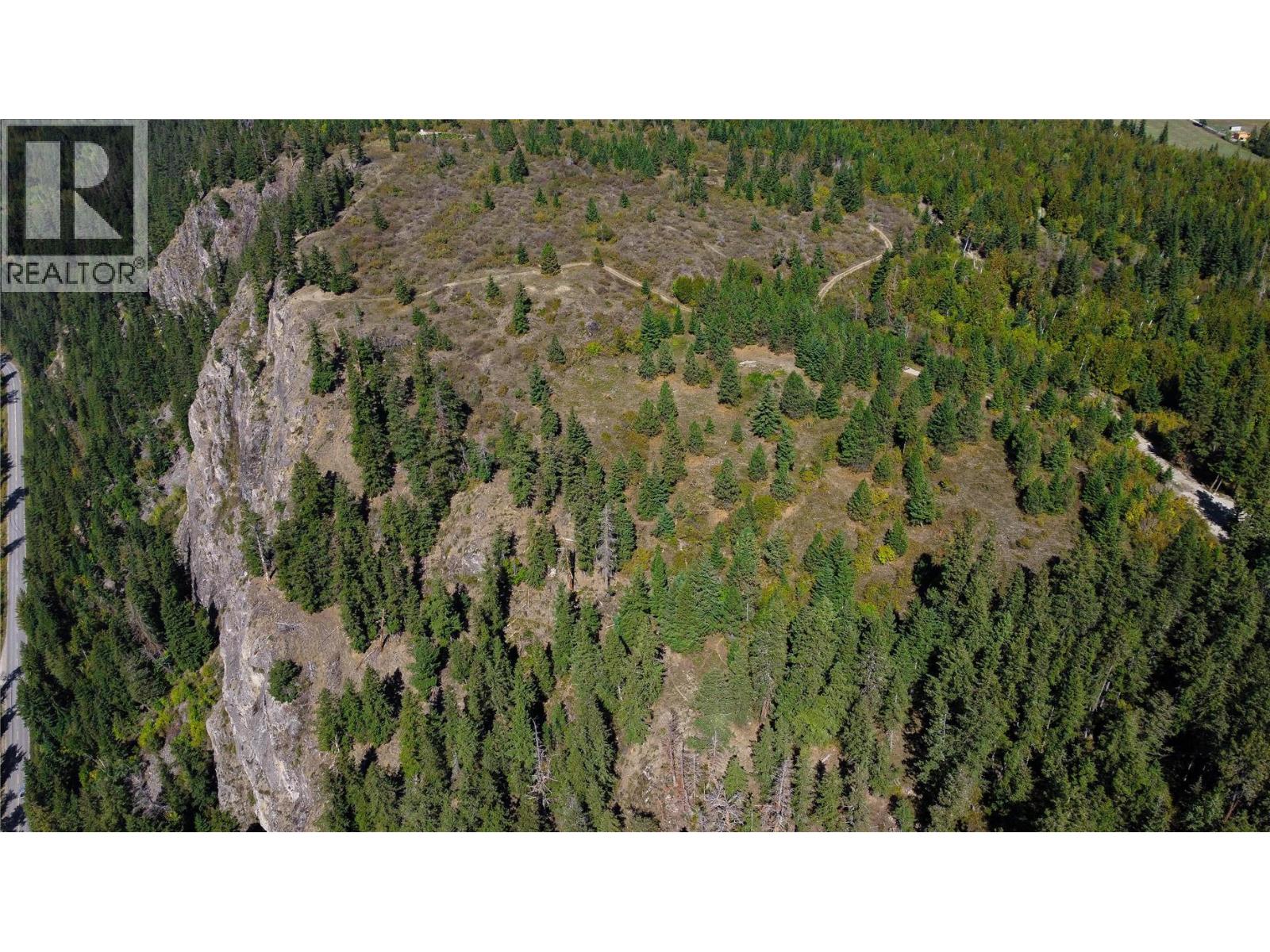 470 Sumac Road, Tappen