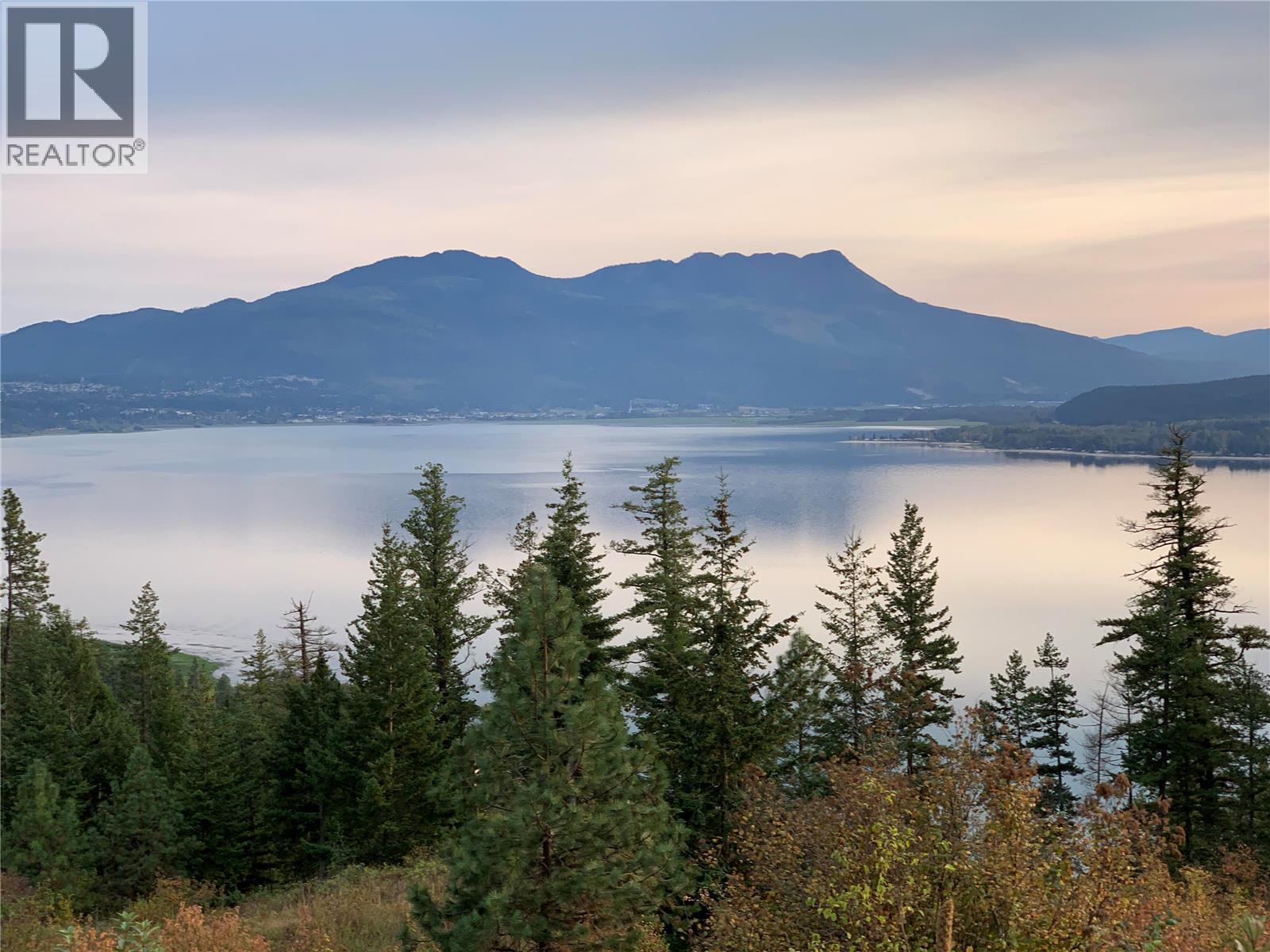 470 Sumac Road, Tappen