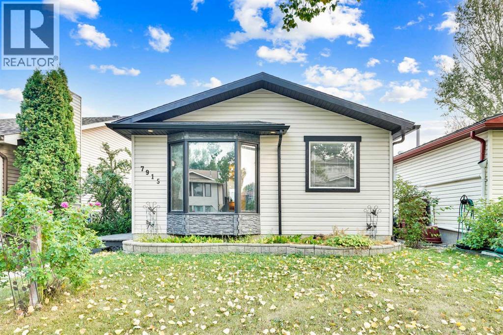 Single Family House Bungalow for Sale in  Ranchview Drive NW Ranchlands Calgary 