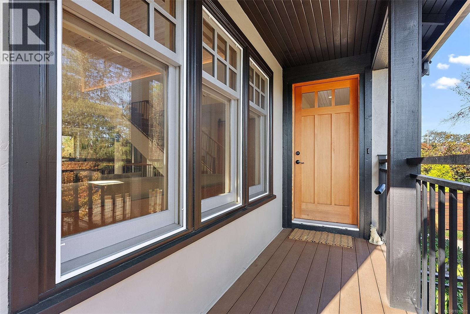 614 Monterey Avenue, Oak Bay