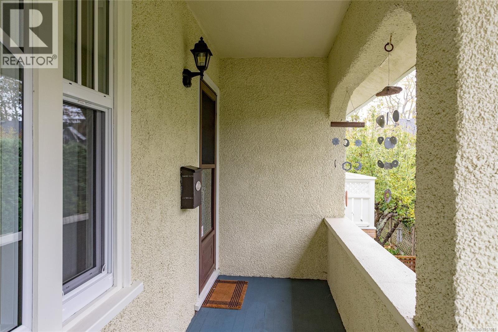 2051 Granite Street, Oak Bay