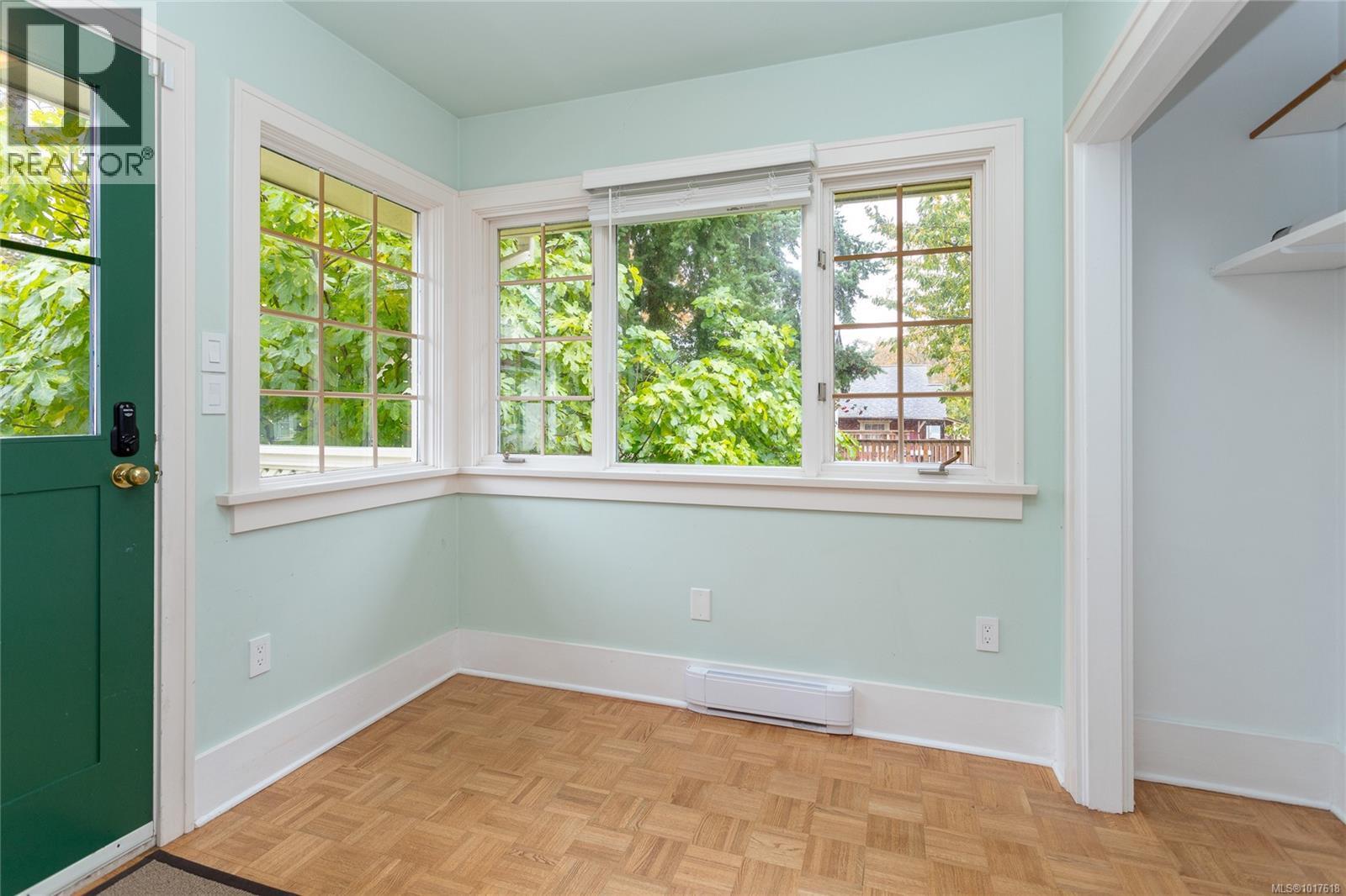 2051 Granite Street, Oak Bay