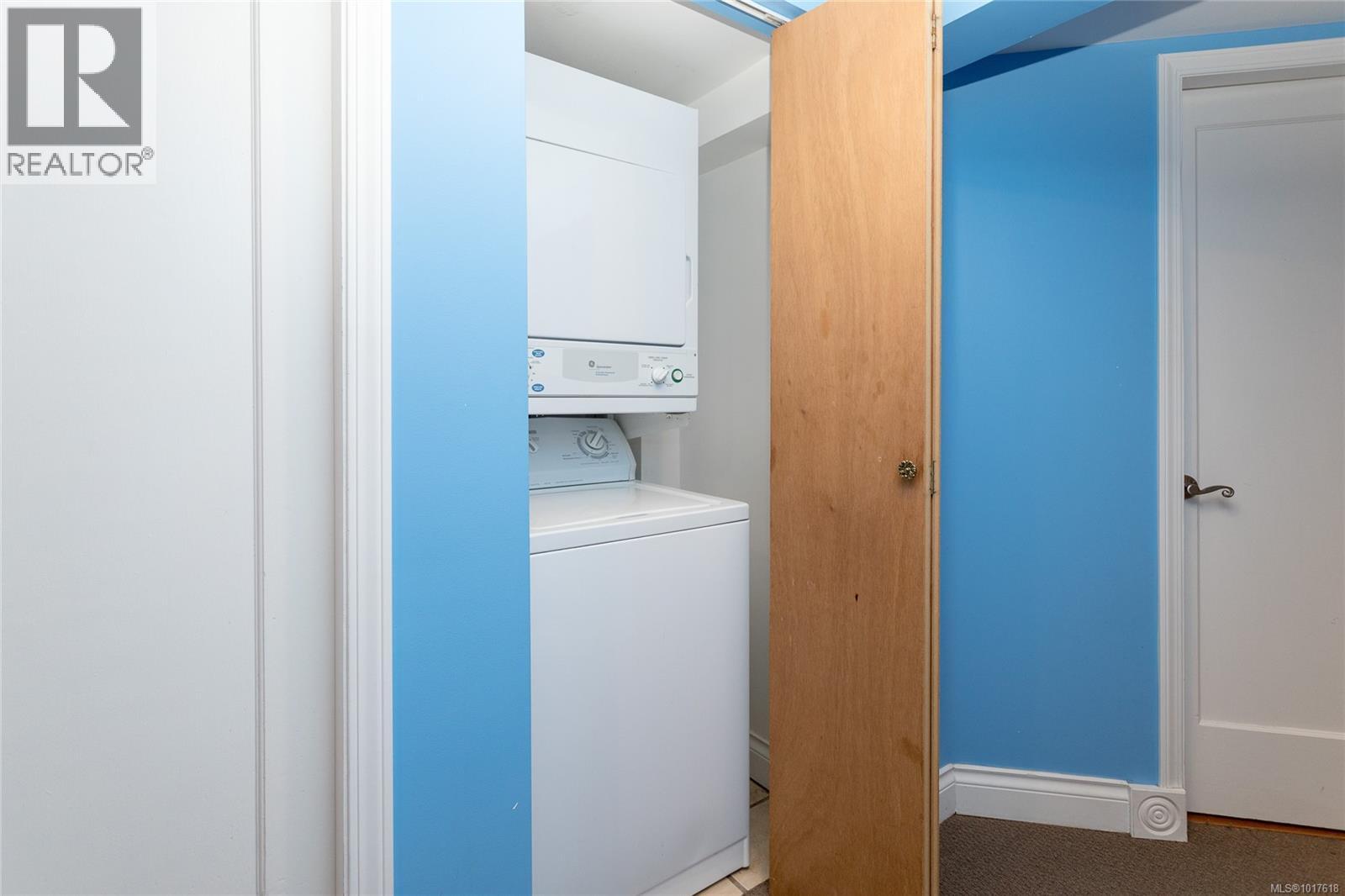 2051 Granite Street, Oak Bay